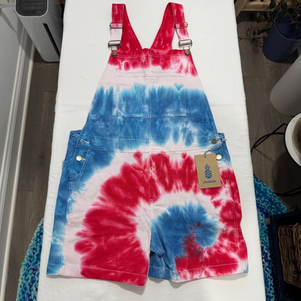 Men's NWT Chubbies "The Camp Chubbies" 5.5 inseam shortall tie dye Size M